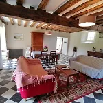 Château De La Tour Du Breuil Couette-café 3*